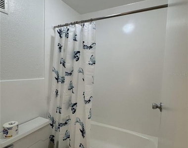 7900 S Orange Blossom Trail - Photo Thumbnail 6