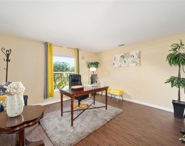 14308 Nw 161st Avenue - Photo Thumbnail 7