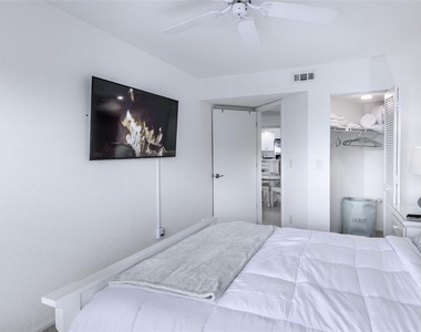 2601 W Marion Avenue - Photo Thumbnail 36