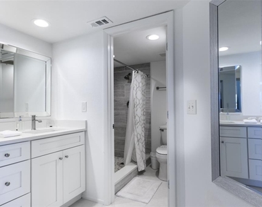 2601 W Marion Avenue - Photo Thumbnail 27
