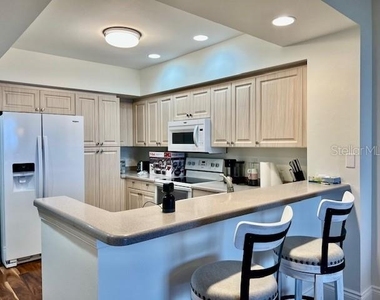 3191 Matecumbe Key Road - Photo Thumbnail 12