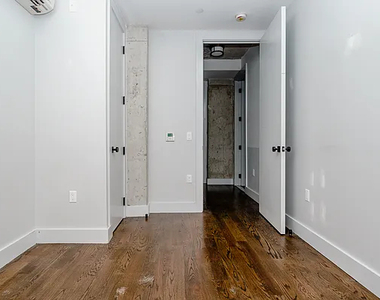 31-19 37th Street - Photo Thumbnail 4
