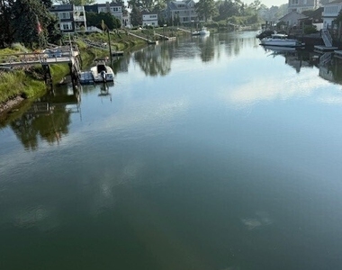 2142 Fairfield Beach Road - Photo Thumbnail 21