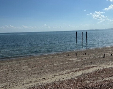 2142 Fairfield Beach Road - Photo Thumbnail 17