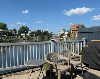 2142 Fairfield Beach Road - Photo Thumbnail 20