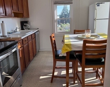 2142 Fairfield Beach Road - Photo Thumbnail 6