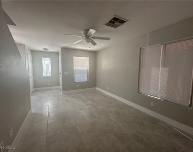 6929 Graceful Cloud Avenue - Photo Thumbnail 3