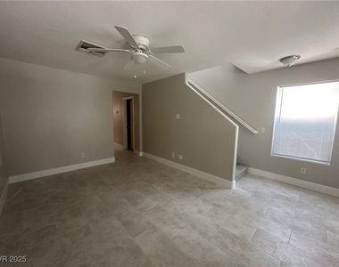 6929 Graceful Cloud Avenue - Photo Thumbnail 2