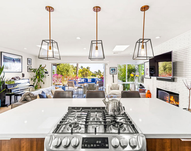 6345 Bryn Mawr Drive - Photo Thumbnail 19