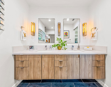 6345 Bryn Mawr Drive - Photo Thumbnail 31