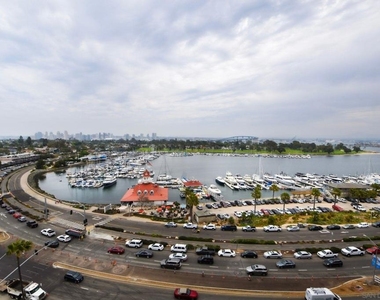 1710 Avenida Del Mundo - Photo Thumbnail 14