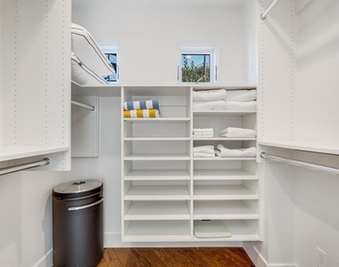 7135 Olivetas Avenue - Photo Thumbnail 24