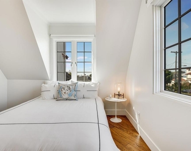7135 Olivetas Avenue - Photo Thumbnail 27
