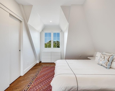 7135 Olivetas Avenue - Photo Thumbnail 29