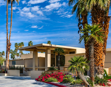 215 Desert Lakes Drive - Photo Thumbnail 45