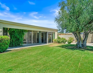 215 Desert Lakes Drive - Photo Thumbnail 39
