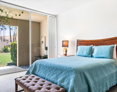 215 Desert Lakes Drive - Photo Thumbnail 24