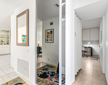 215 Desert Lakes Drive - Photo Thumbnail 33