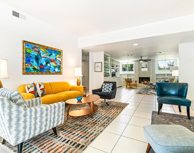 215 Desert Lakes Drive - Photo Thumbnail 13