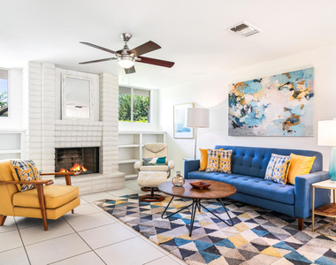 215 Desert Lakes Drive - Photo Thumbnail 6