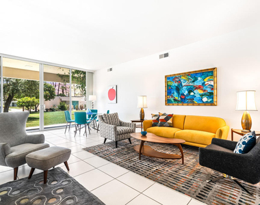 215 Desert Lakes Drive - Photo Thumbnail 11
