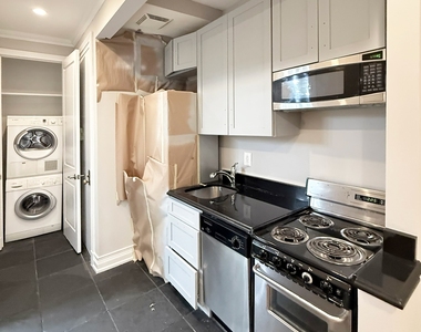 279 East 10th Street - Photo Thumbnail 5