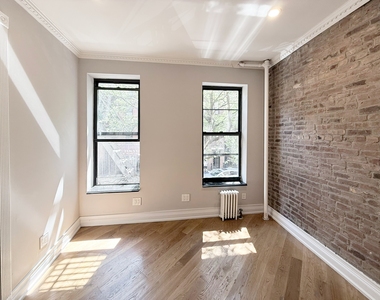 279 East 10th Street - Photo Thumbnail 3