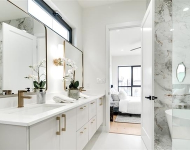 4209 Munger Avenue - Photo Thumbnail 22