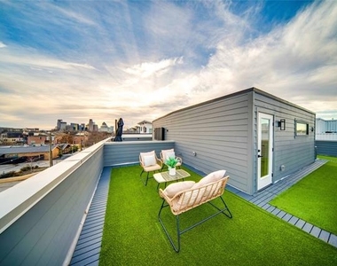 4209 Munger Avenue - Photo Thumbnail 3