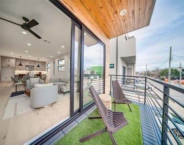 4209 Munger Avenue - Photo Thumbnail 17
