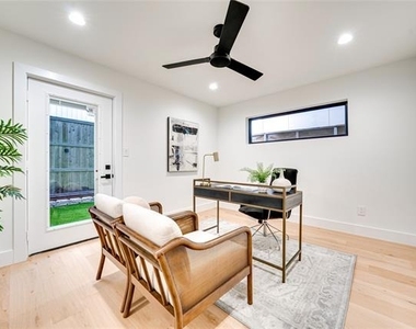4209 Munger Avenue - Photo Thumbnail 6
