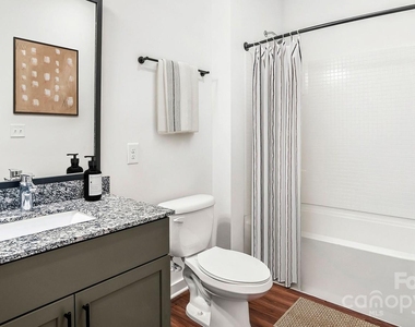305 Prine Place - Photo Thumbnail 10