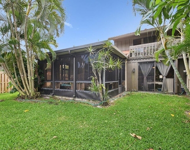 11063 Oakdale Road - Photo Thumbnail 33