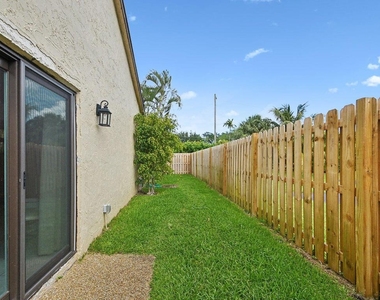 11063 Oakdale Road - Photo Thumbnail 39