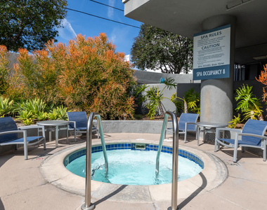 4920 Van Nuys Blvd - Photo Thumbnail 33