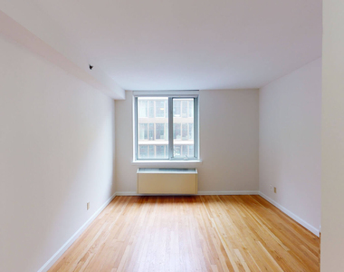 120 W. 21st - Photo Thumbnail 3