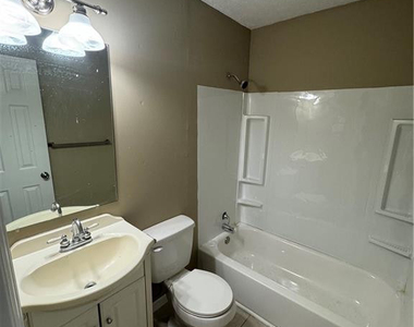 7298 Ryan Street - Photo Thumbnail 5
