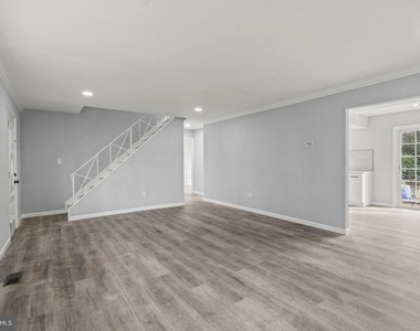48 Marboro Lane - Photo Thumbnail 3