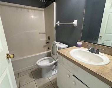 4541 21st Street Sw - Photo Thumbnail 11