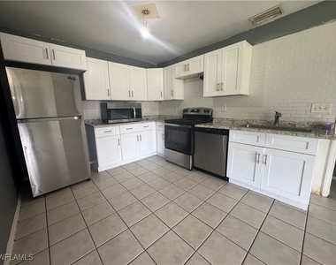 4541 21st Street Sw - Photo Thumbnail 6