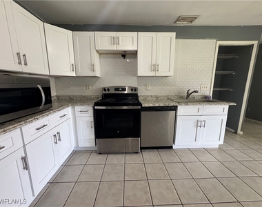 4541 21st Street Sw - Photo Thumbnail 7
