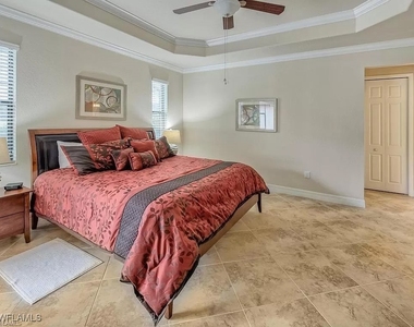 9254 Veneto Place - Photo Thumbnail 10