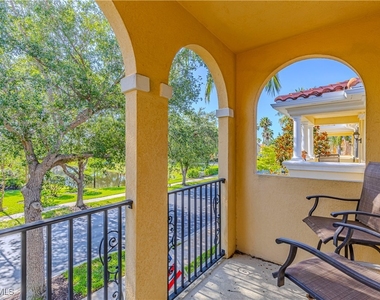 28572 Alessandria Circle Sw - Photo Thumbnail 12