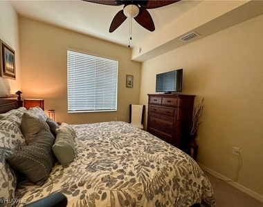 10337 Heritage Bay Boulevard - Photo Thumbnail 15