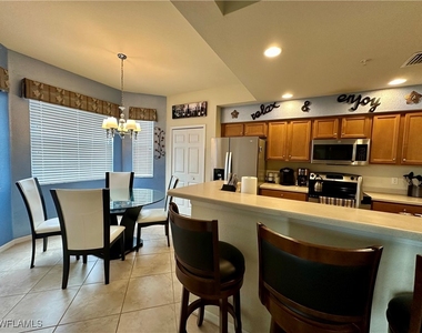 10337 Heritage Bay Boulevard - Photo Thumbnail 4