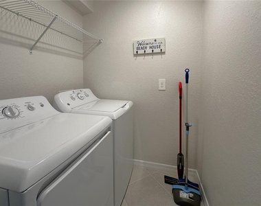 14231 Heritage Landing Boulevard - Photo Thumbnail 21
