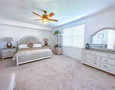 14649 Sycamore Court - Photo Thumbnail 10