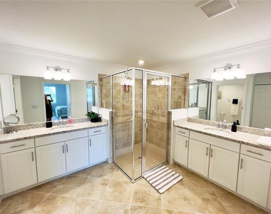 14649 Sycamore Court - Photo Thumbnail 13
