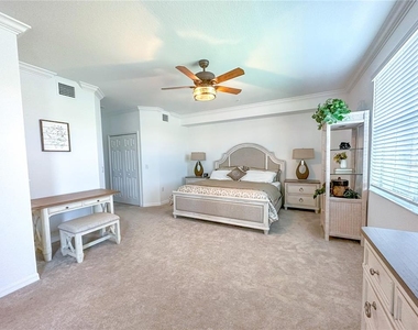 14649 Sycamore Court - Photo Thumbnail 11