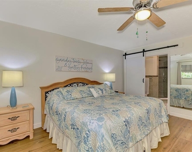 4946 Commonwealth Drive - Photo Thumbnail 31